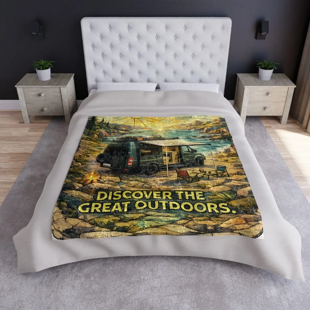 Crushed Velvet Blanket —"Discover The Great Outdoors" Design Cubic-Line (Campervan)